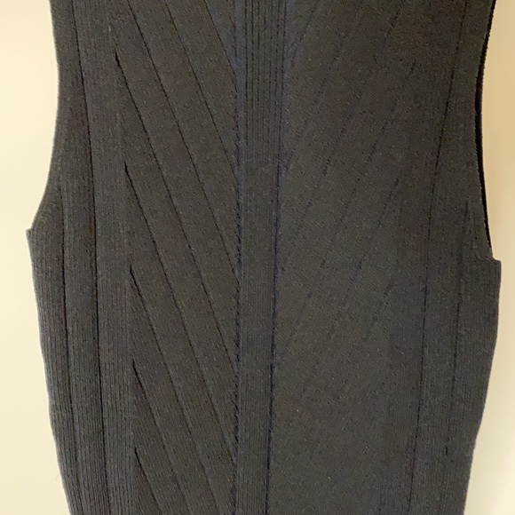 SLEEVELESS SWEATWER - Picture 2 of 2